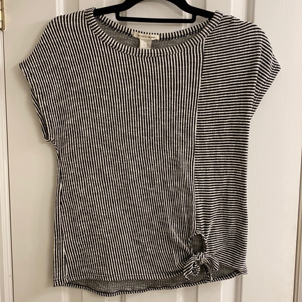 Striped shirt with side knot